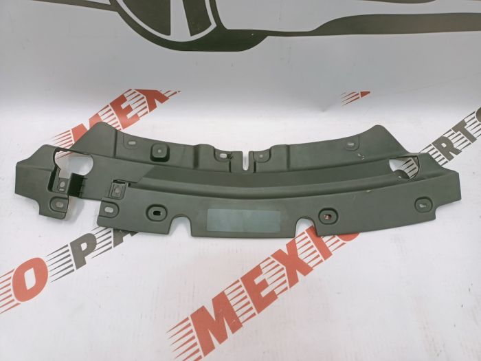 Накладка на панель радіатора  (замка капота)  Ford Escape(Kuga) 2017- 2019 (GJ5Z-16A238-A), аналог