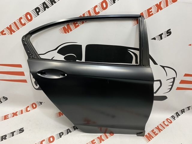 Двері задні праві Honda Accord 2013-2017 (67510-T2F-A00ZZ), аналог