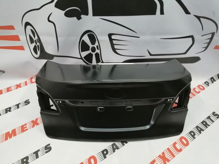 Кришка багажника (ляда) Ford Fiesta 2011- 2013 (AE8Z-5440110-A), аналог