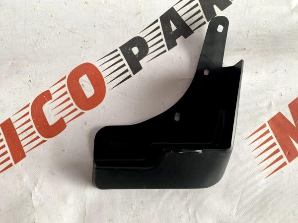 Бризговик передній правий  Nissan X-Trail(Rogue) 2014-2020 (63854-4BA0A), аналог