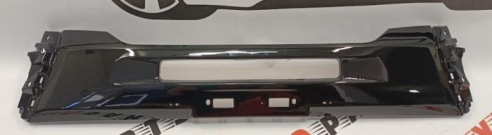 Накладка переднього бампера  Mitsubishi Outlander 2016-2018 ( 6400J047), аналог