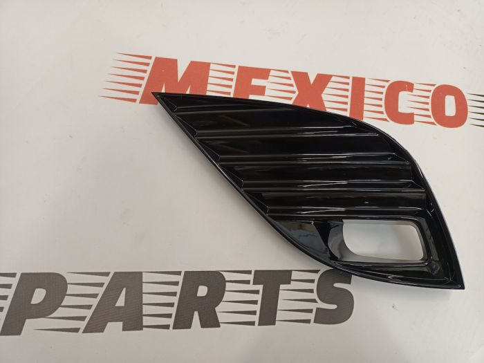 Рамка протитуманної фари ліва Toyota Camry 2018-2021 (81482-33110), аналог