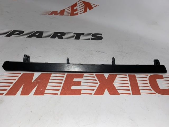 Накладка (губа) заднього бампера права Toyota Camry 2018-2021 (52723-06010), аналог